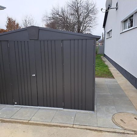 Exklusive Fw Mit 3 Sz Und Grosser Terrasse Gratkorn Bagian luar foto