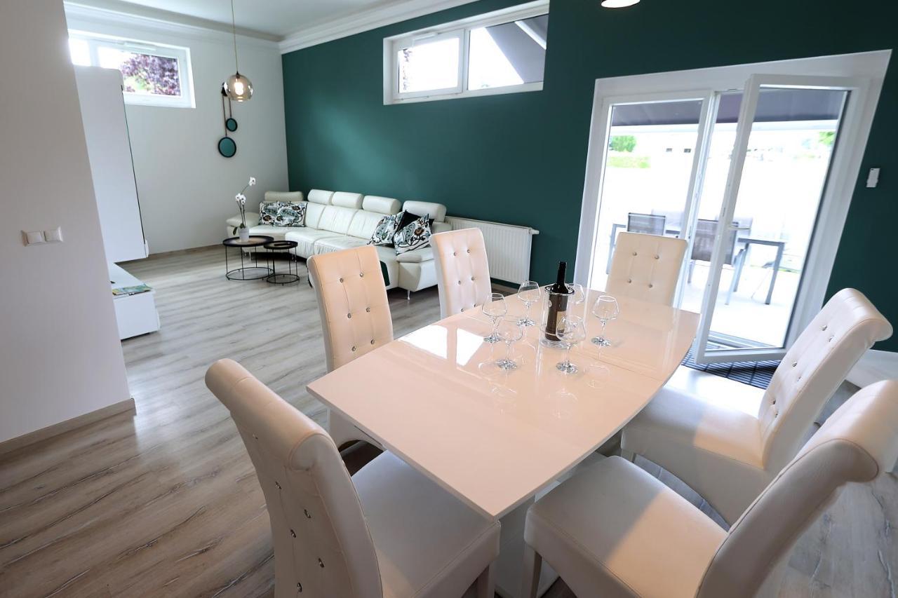 Exklusive Fw Mit 3 Sz Und Grosser Terrasse Gratkorn Bagian luar foto